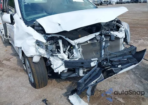 2019 Toyota Sienna Le 8 Passenger z USA, uszkodzony, nr VIN 5TDKZ3DC4KS967778